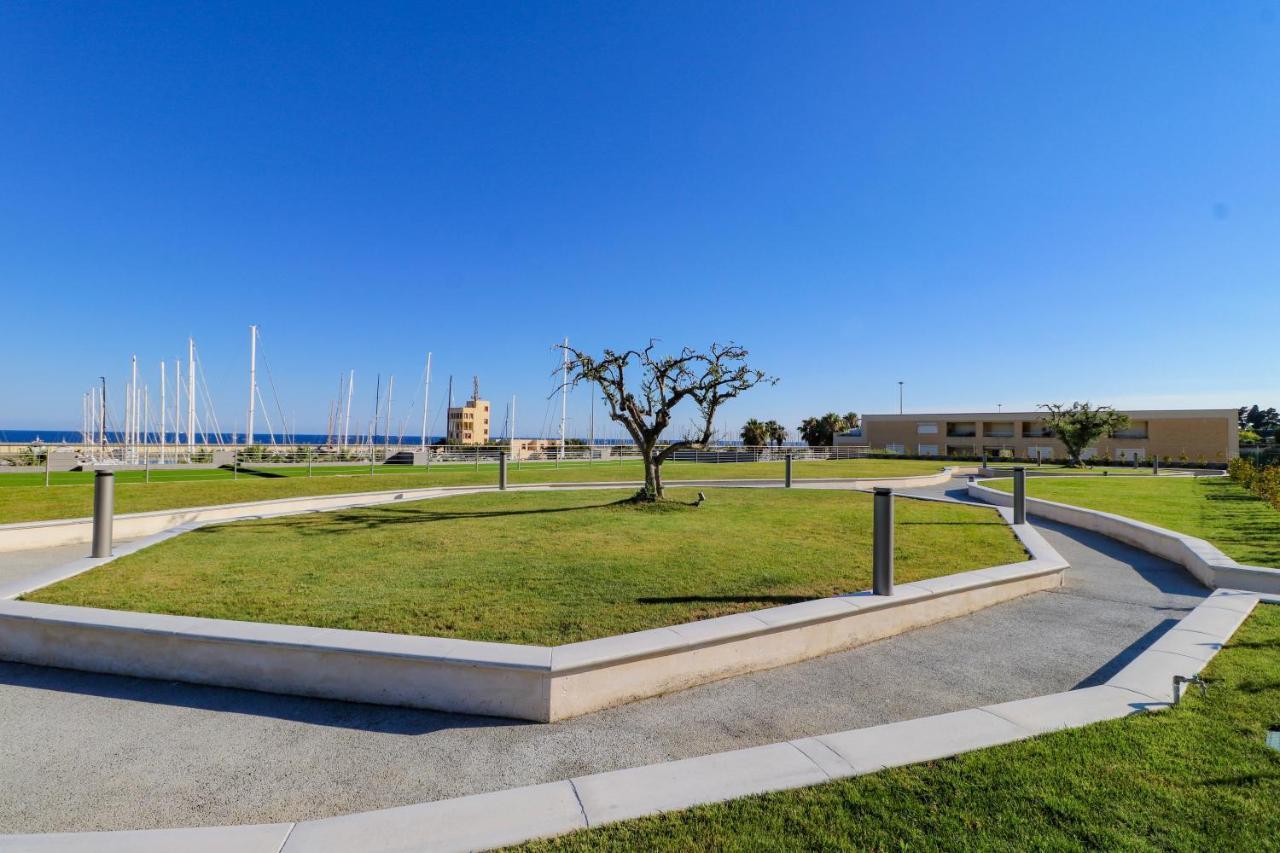 Apartament [Luxury 9A] - Porto - Piscina - Jacuzzi Santo Stefano al Mare Zewnętrze zdjęcie