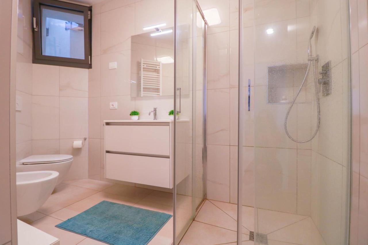 Apartament [Luxury 9A] - Porto - Piscina - Jacuzzi Santo Stefano al Mare Zewnętrze zdjęcie