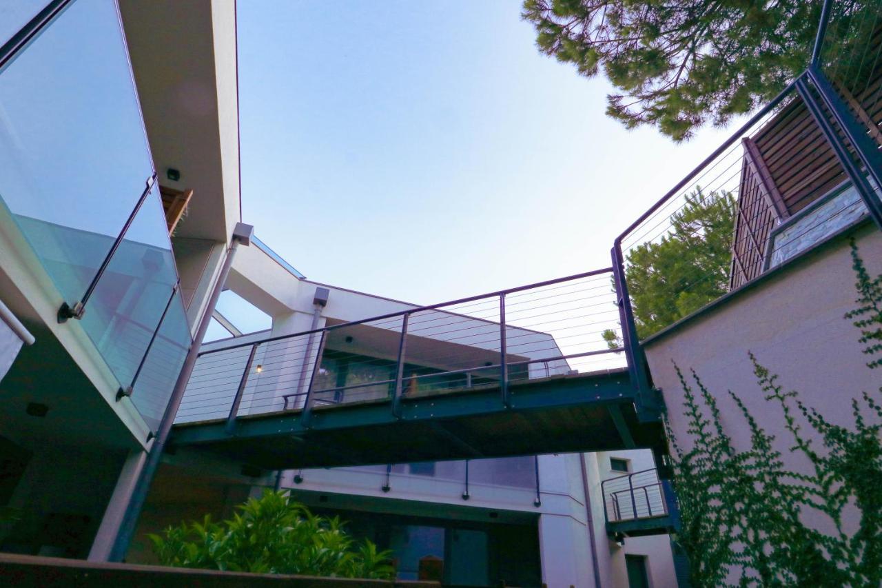 Apartament [Luxury 9A] - Porto - Piscina - Jacuzzi Santo Stefano al Mare Zewnętrze zdjęcie
